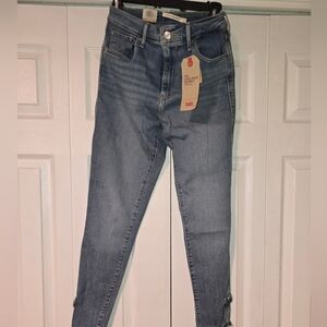 Levi's Women's Classic Blue Skinny Jeans Ankle